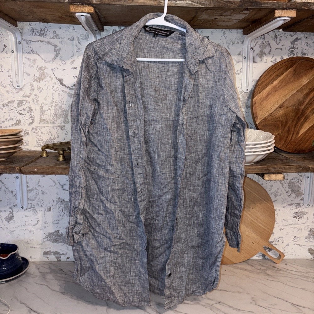 Crown Linen Designs Women XS Long Button Down Gray Shirt Coastal Cowgirl Basics
